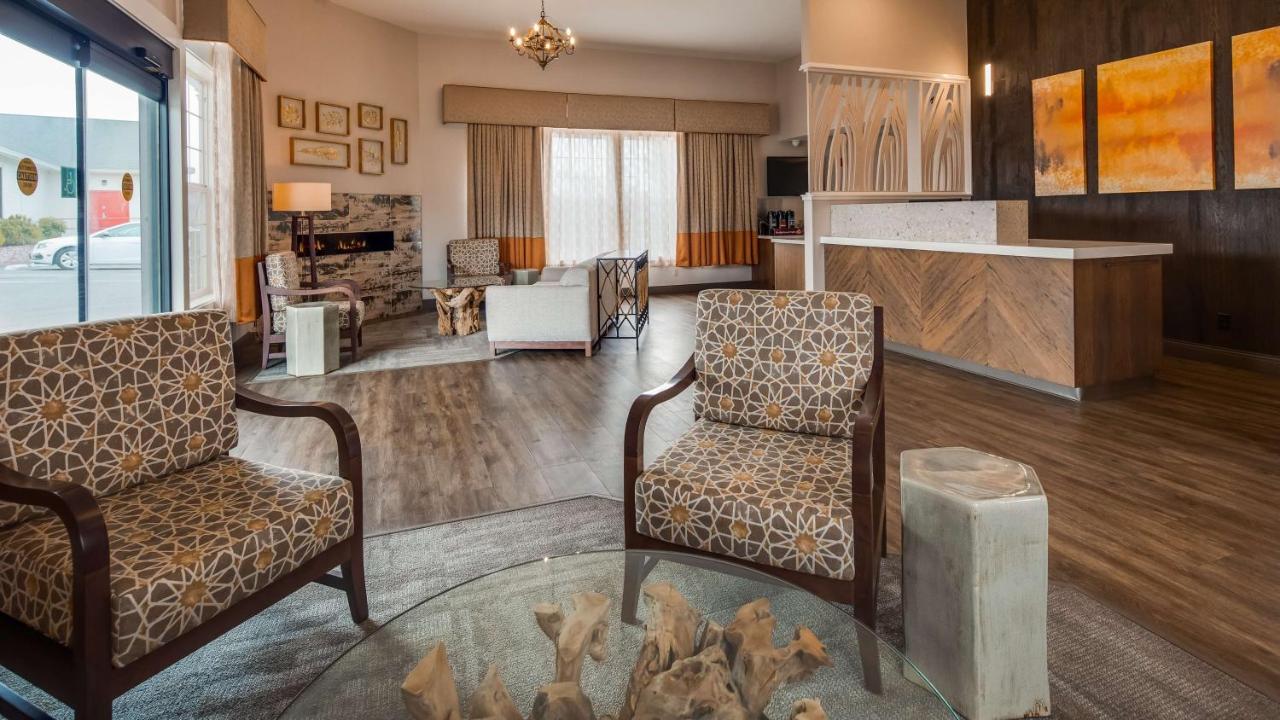 | Best Western Plus Bayshore Inn