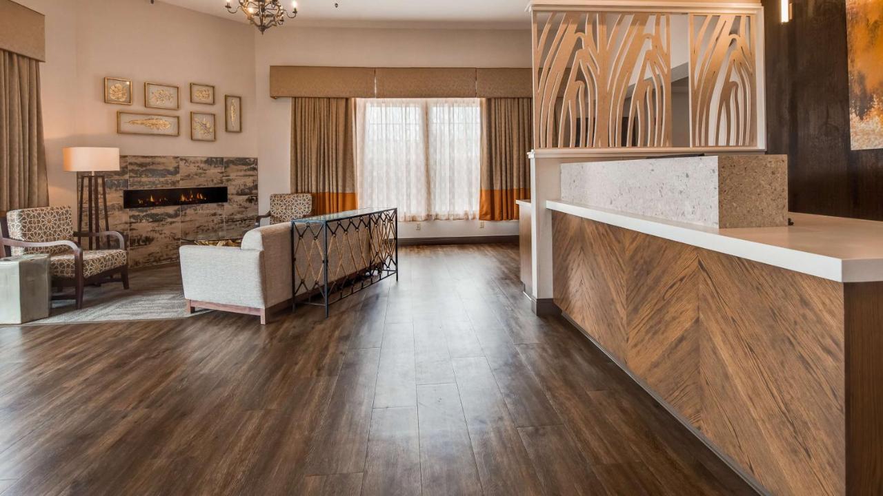| Best Western Plus Bayshore Inn