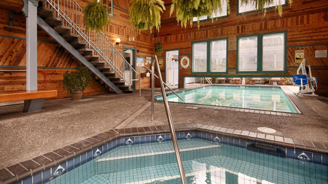 | Best Western Plus Bayshore Inn