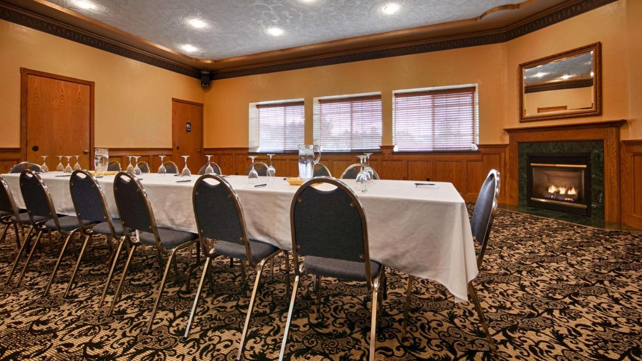 | Best Western Plus Bayshore Inn