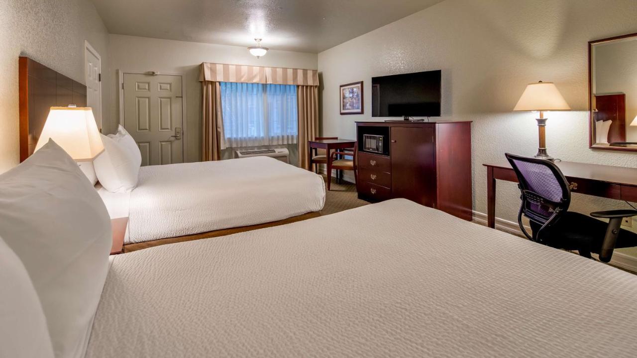 | Best Western Plus Bayshore Inn