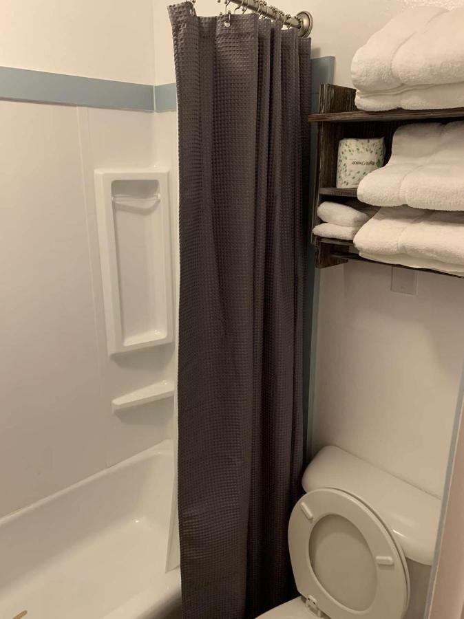 Double Room with Private Bathroom at Lava Mountain Lodge