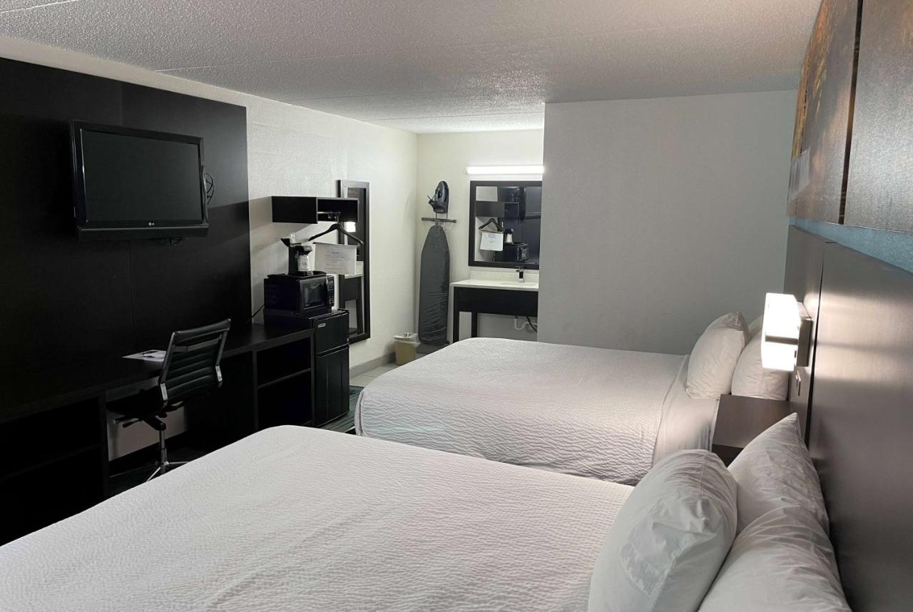  | Days Inn by Wyndham Calhoun GA I-75 and US-41