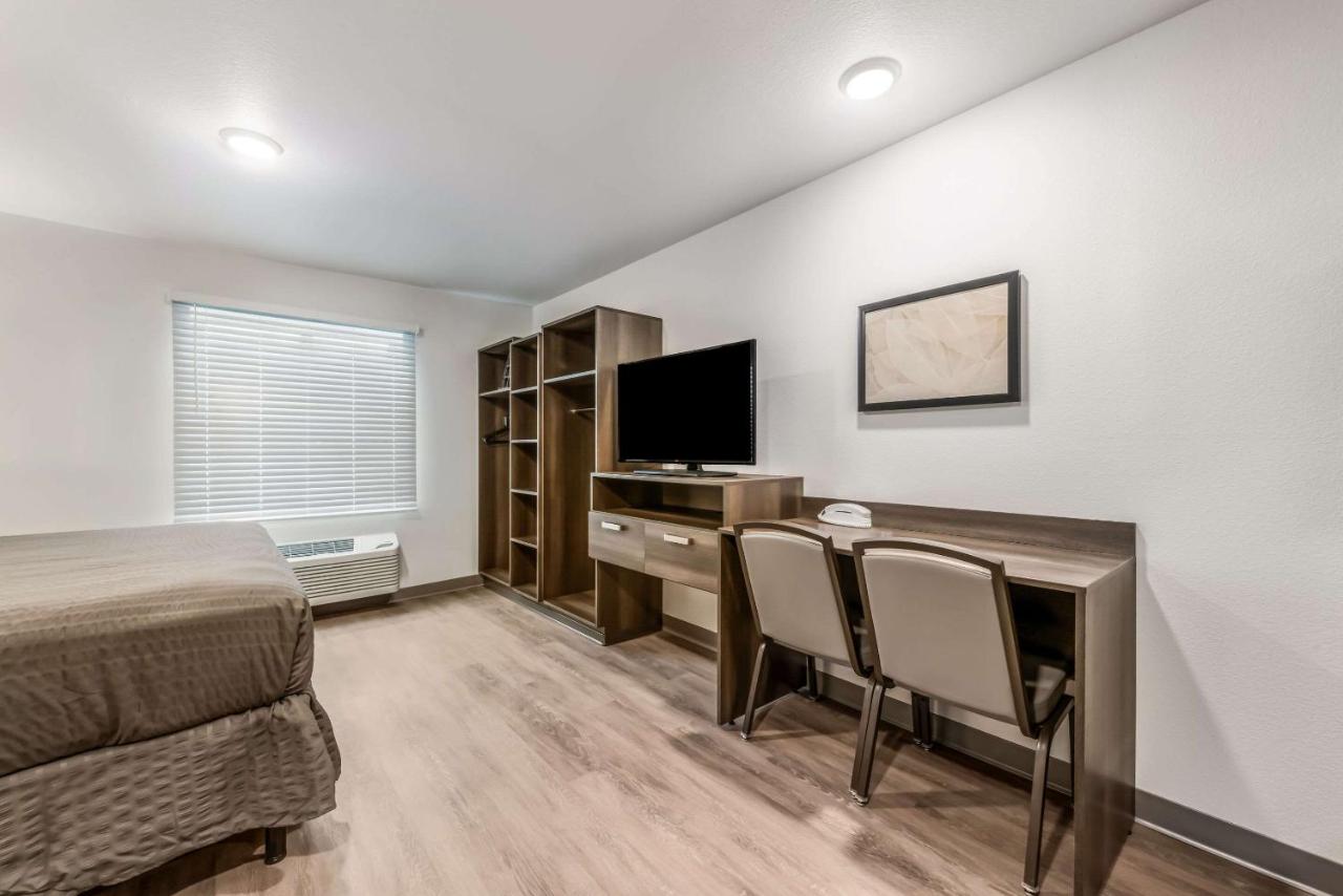 King Room with tub - Accessible/Non-Smoking at WoodSpring Suites Charlotte - University Research Park