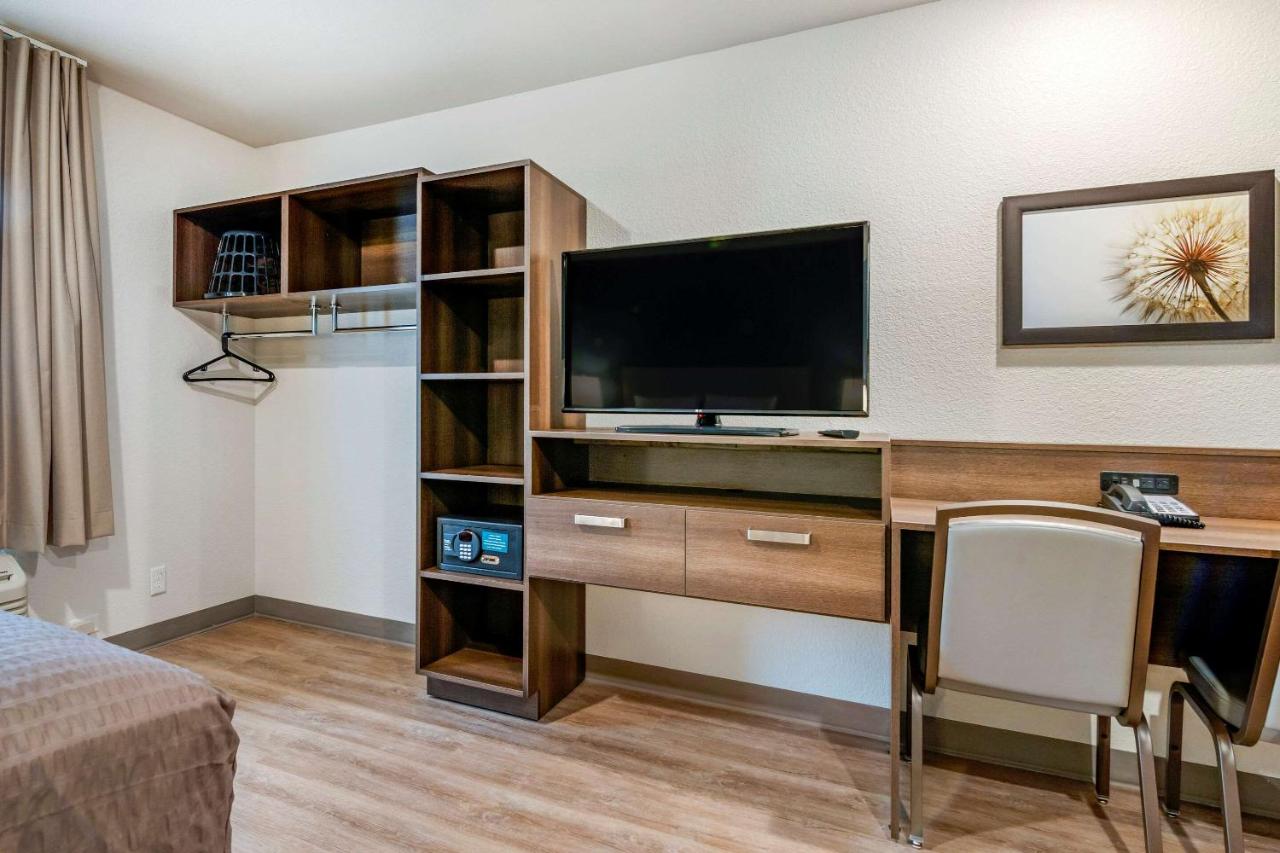 Standard Queen Room with Sofa Bed - Non-Smoking at WoodSpring Suites Brunswick
