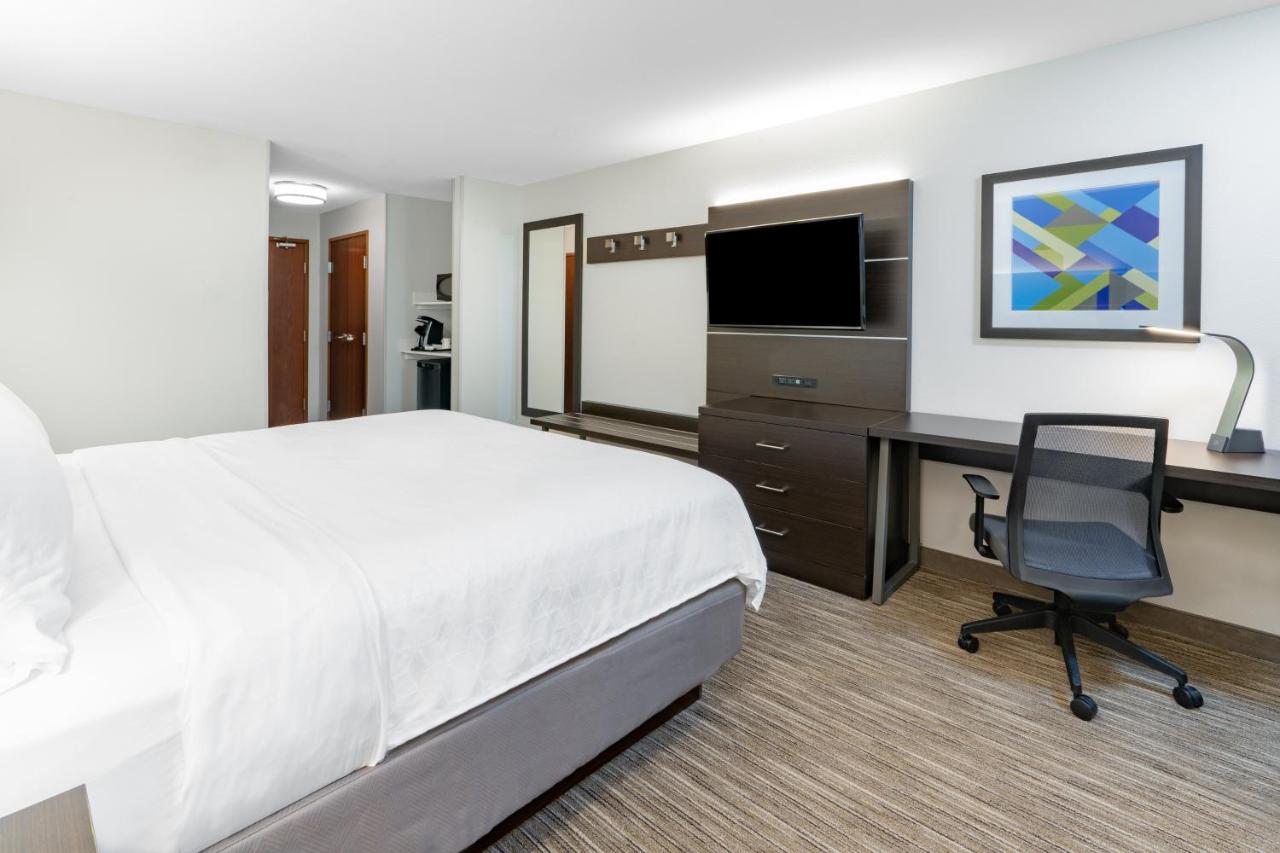 King Room with View at Holiday Inn Express & Suites Trinidad by IHG