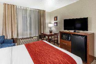Room #48915410 at Comfort Inn Fontana