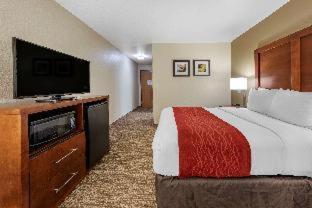 Room #48915410 at Comfort Inn Fontana