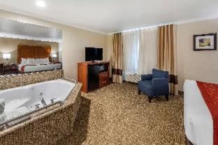 Room #48915414 at Comfort Inn Fontana