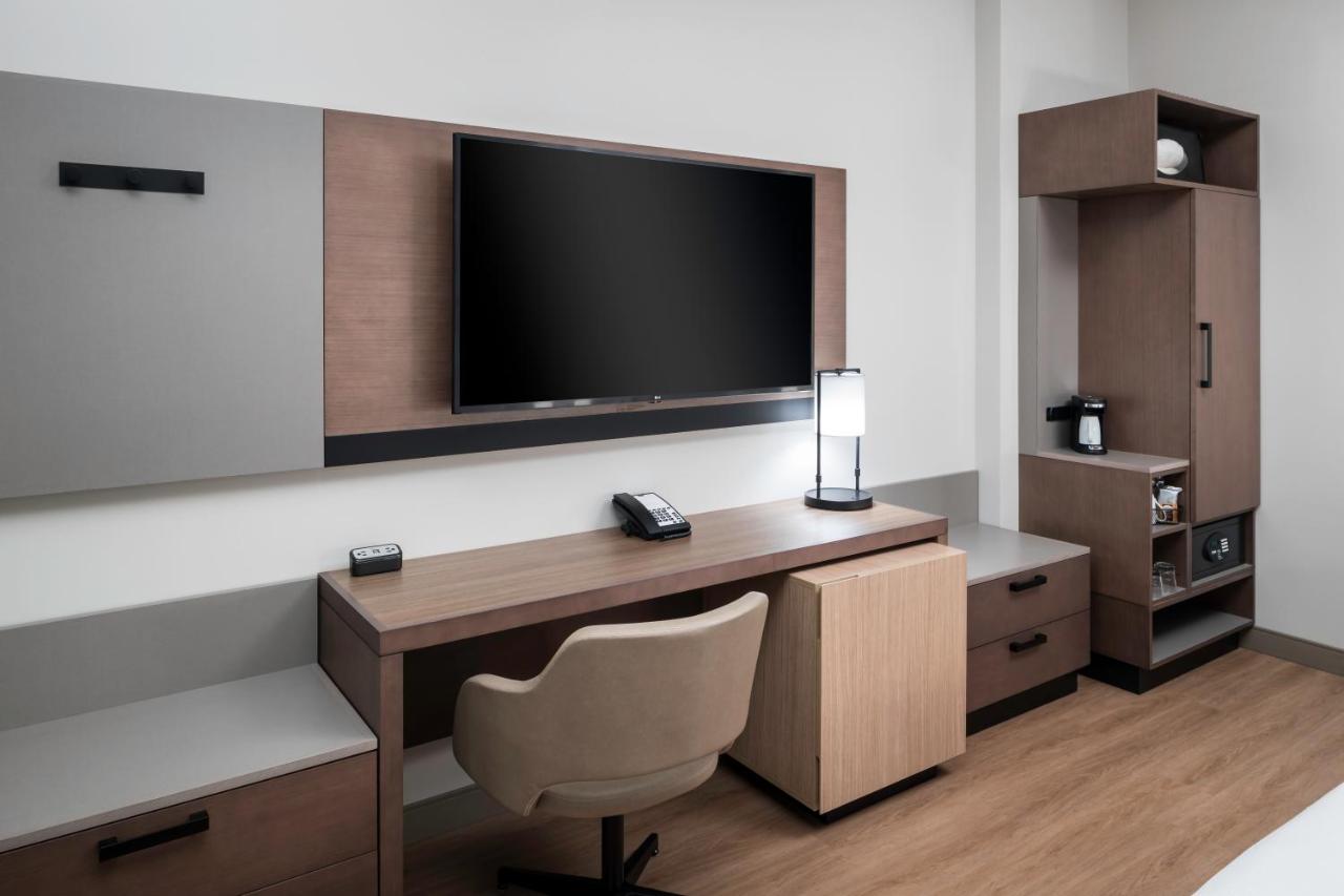 Queen Room with Two Queen Beds and Sofa Bed - High Floor at Hyatt Place Tempe / Phoenix / University