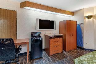 Queen Room with Two Queen Beds at Econo Lodge North Academy