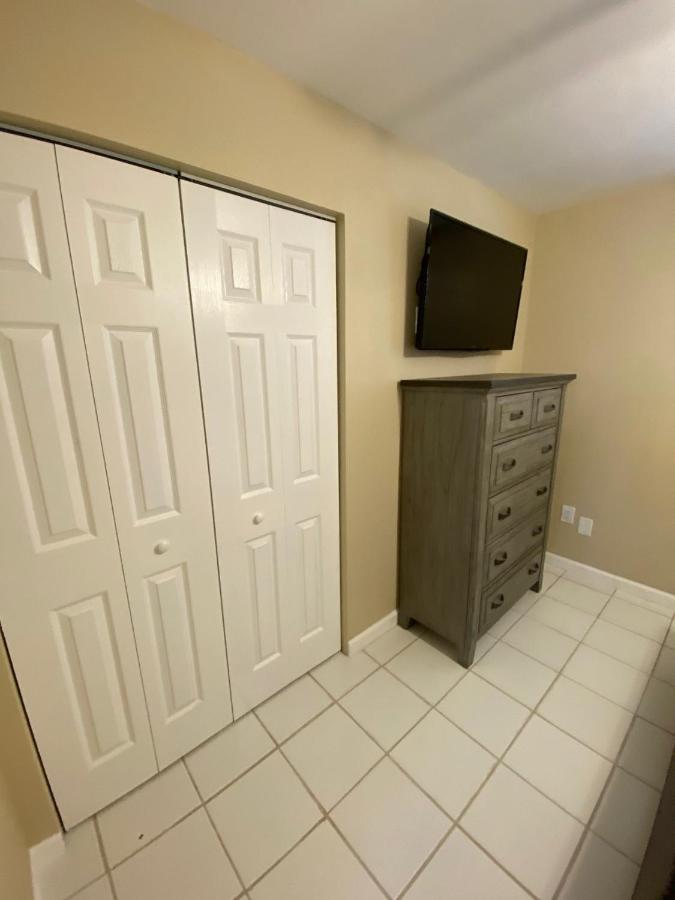 Deluxe Queen Suite at Caribbean Shores Waterfront Resort