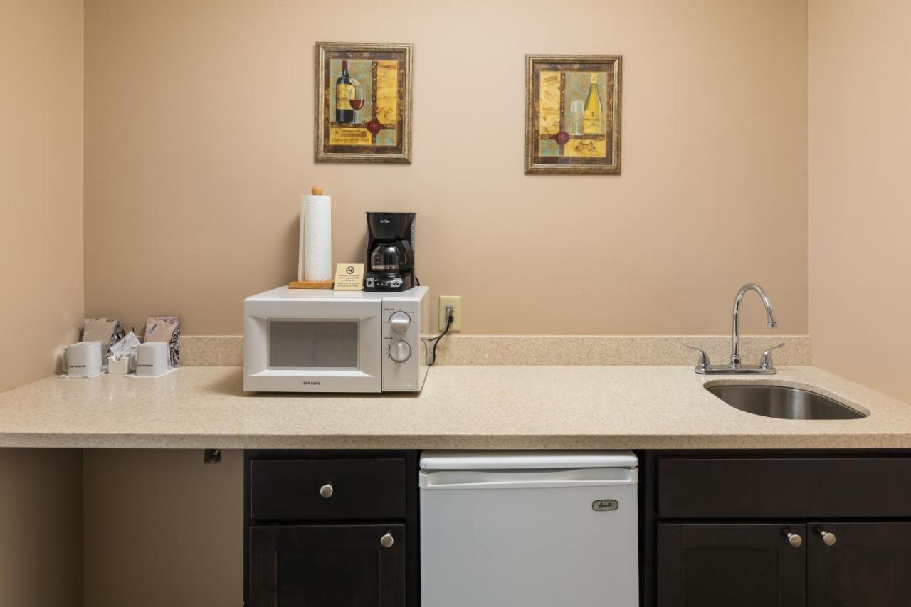 Standard Studio at Old Harbor Inn