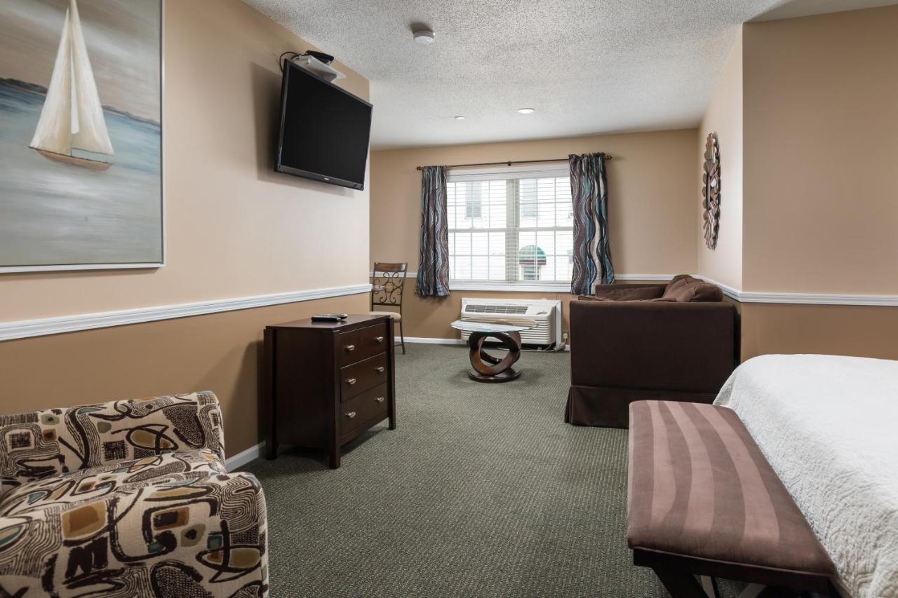 Studio with Sofa Bed at Old Harbor Inn