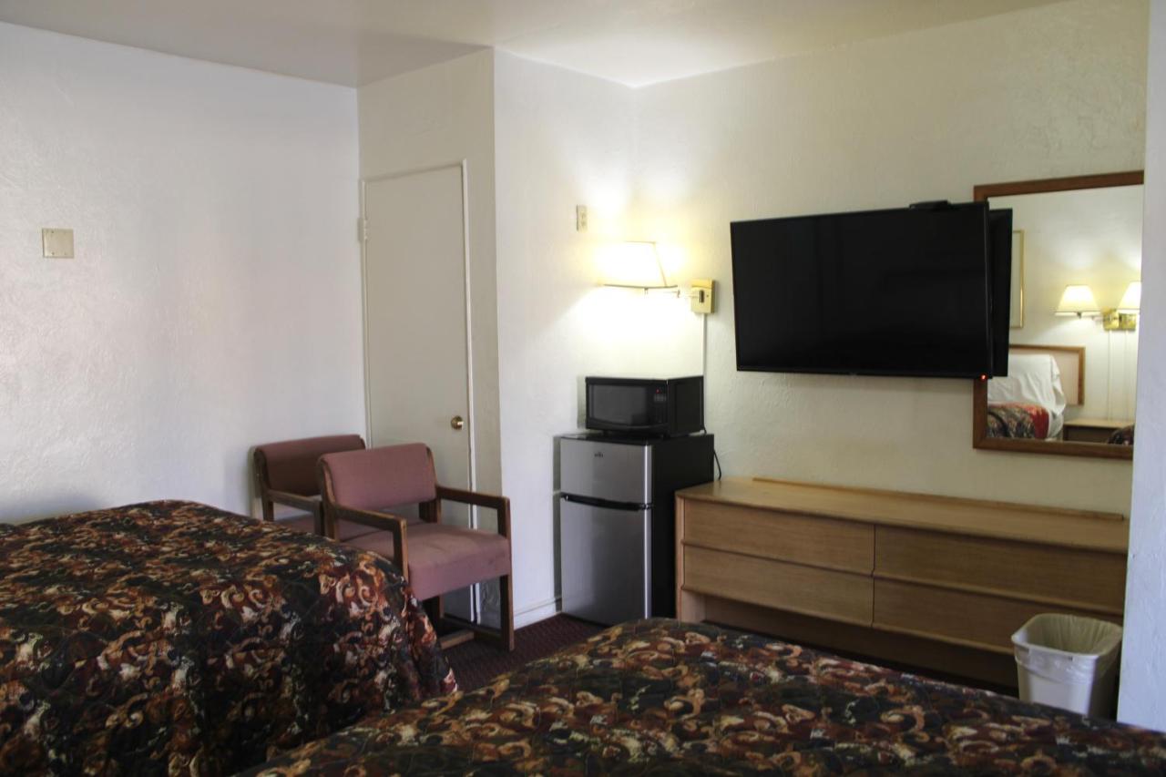 | Economy Inn