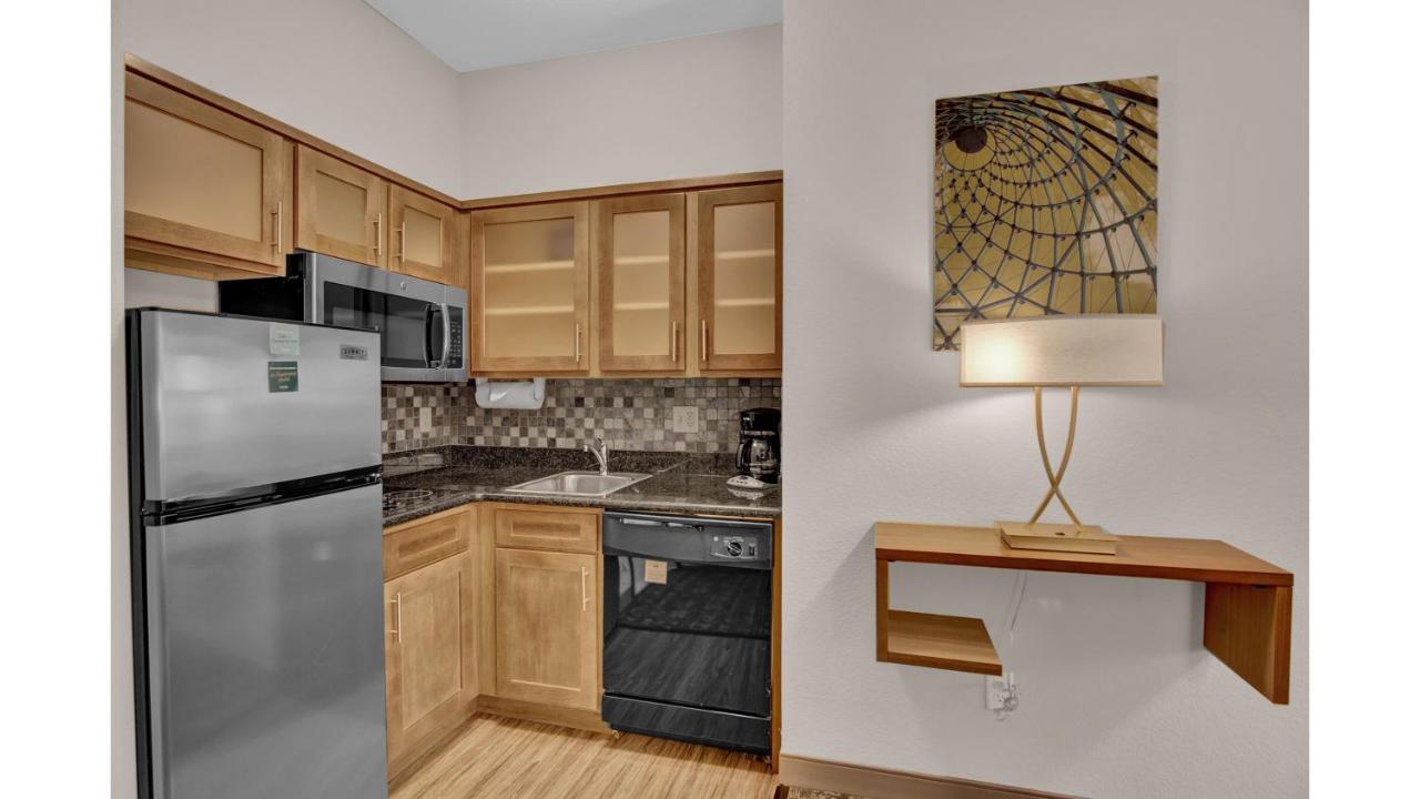 Studio Queen Suite with Hearing Accessible Tub - Non-Smoking at Staybridge Suites Salt Lake-West Valley City, an IHG Hotel