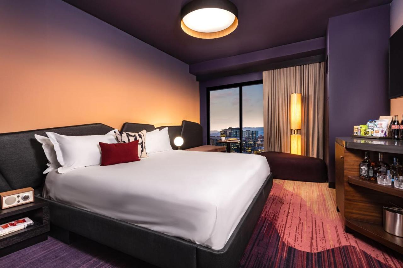 Deluxe King Suite at The Rally Hotel