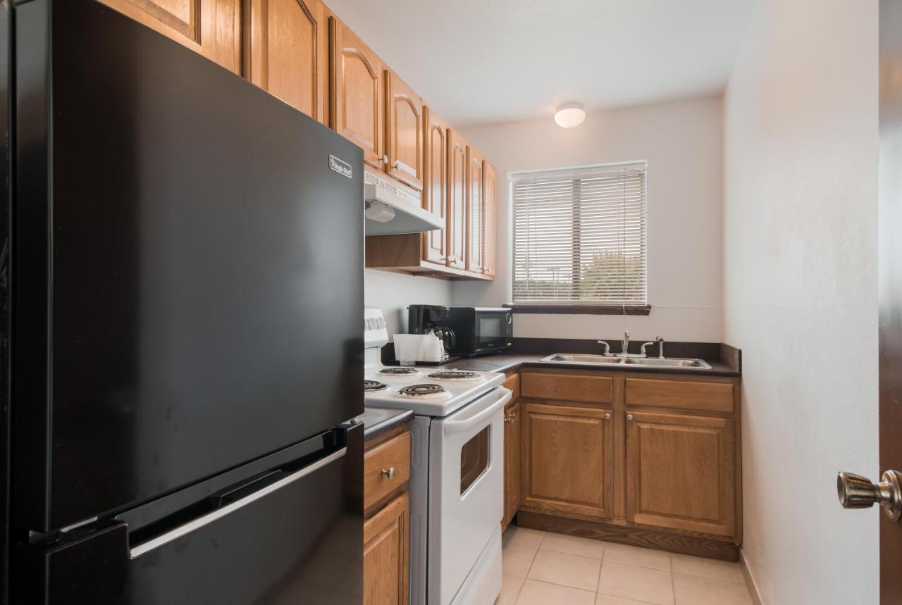 | Econo Lodge Inn & Suites Hoquiam