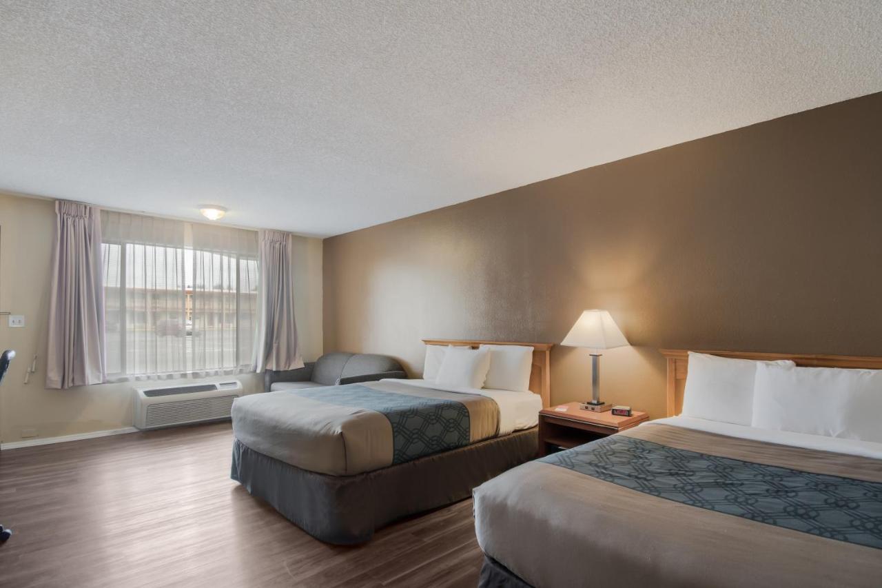  | Econo Lodge Inn & Suites Hoquiam