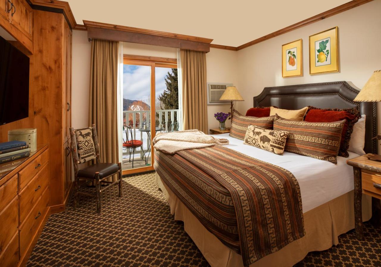 One-Bedroom Suite at Parkway Inn of Jackson Hole