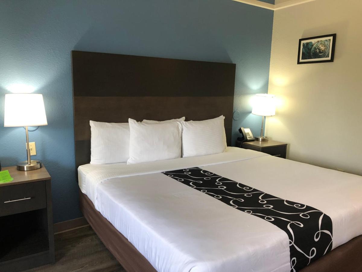 King Room - Non-Smoking at La Quinta by Wyndham PCB Coastal Palms