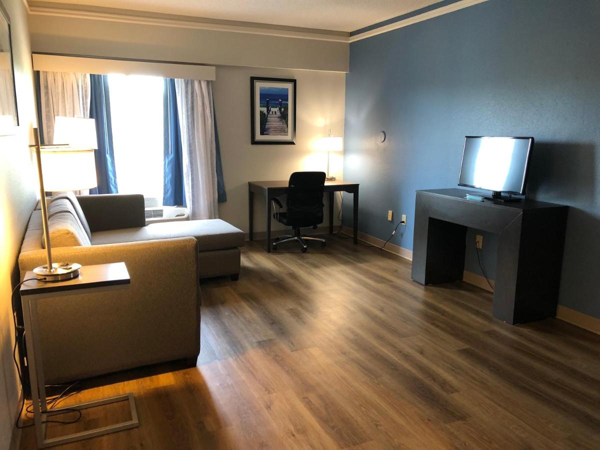 1 King Bed, 1 Queen Sofa Bed, Suite, Non-Smoking at La Quinta by Wyndham PCB Coastal Palms