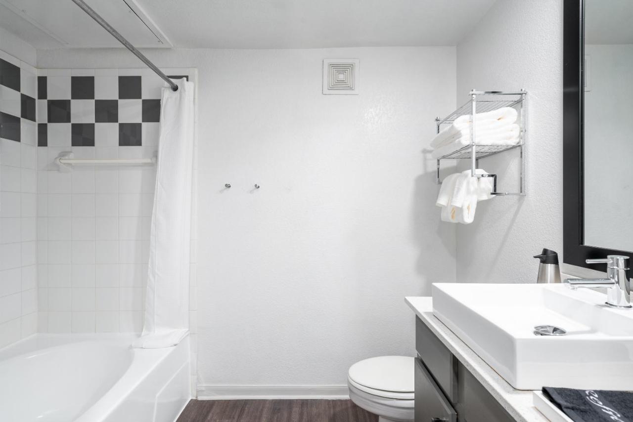 | Mint House Austin - South Congress
