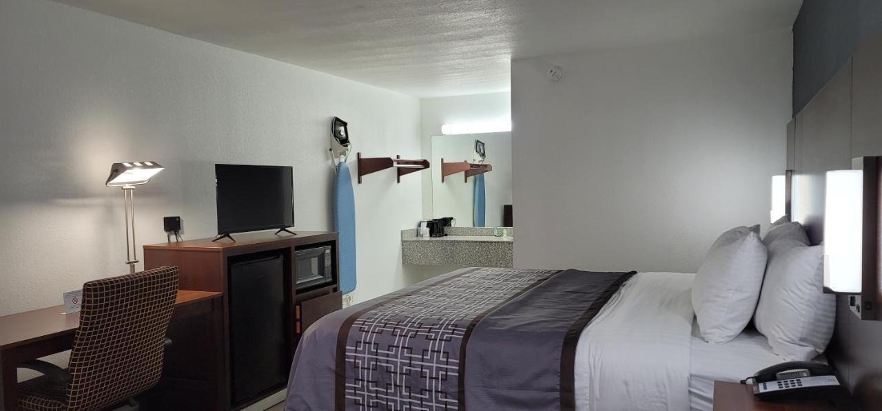 | Key West Inn - Boaz
