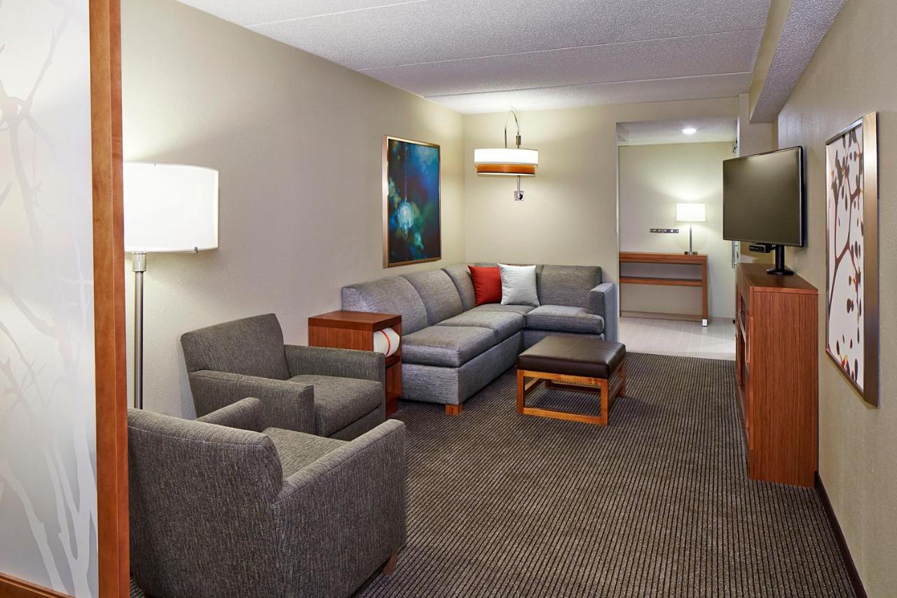 Ada Suite King Shower at Hyatt Place Lansing - East