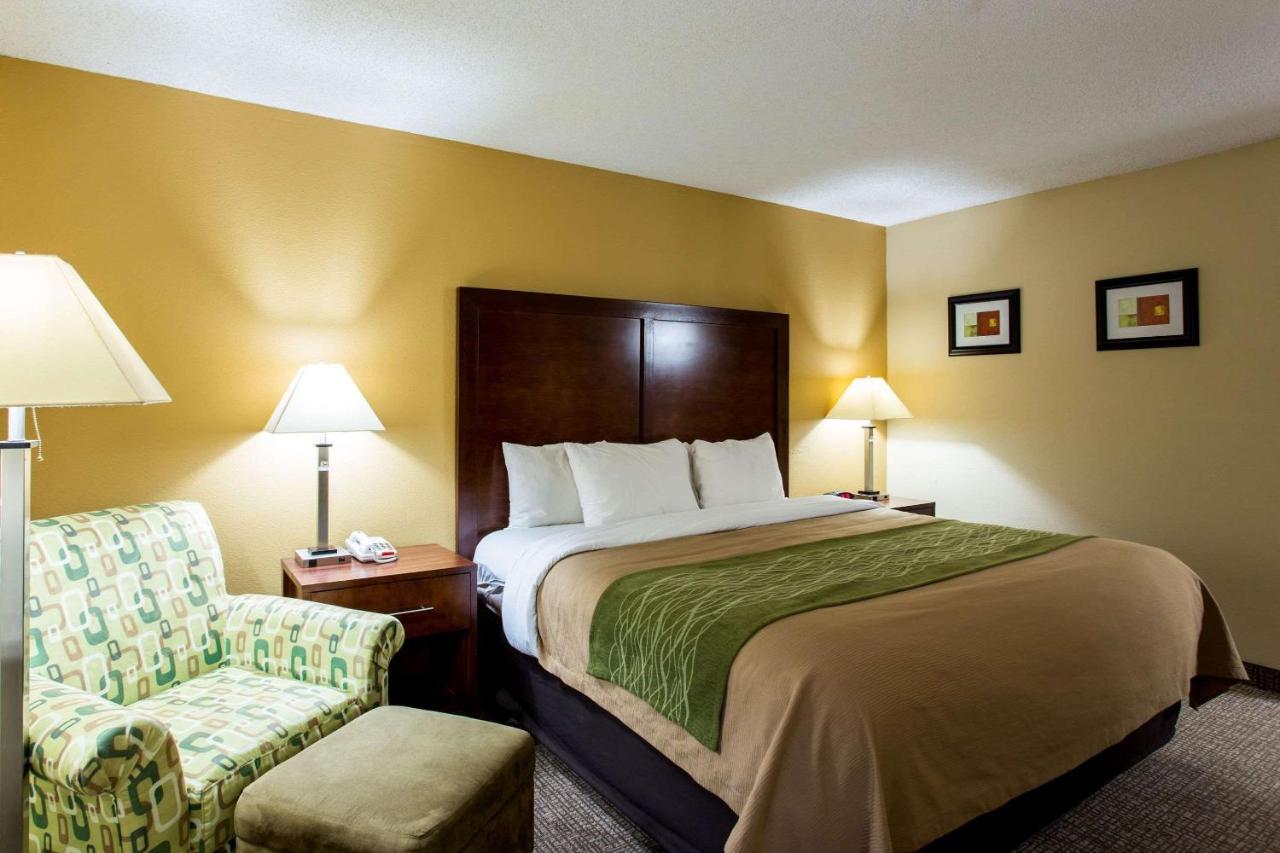 King Room - Non-Smoking at Comfort Inn Columbia West