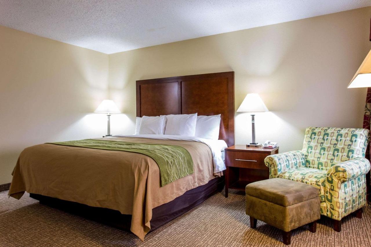 King Room - Non-Smoking at Comfort Inn Columbia West