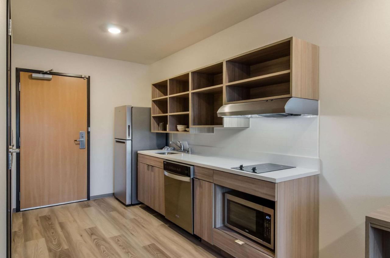 Queen Room with Roll-In Shower - Accessible/Non-Smoking at WoodSpring Suites Tacoma - Lakewood