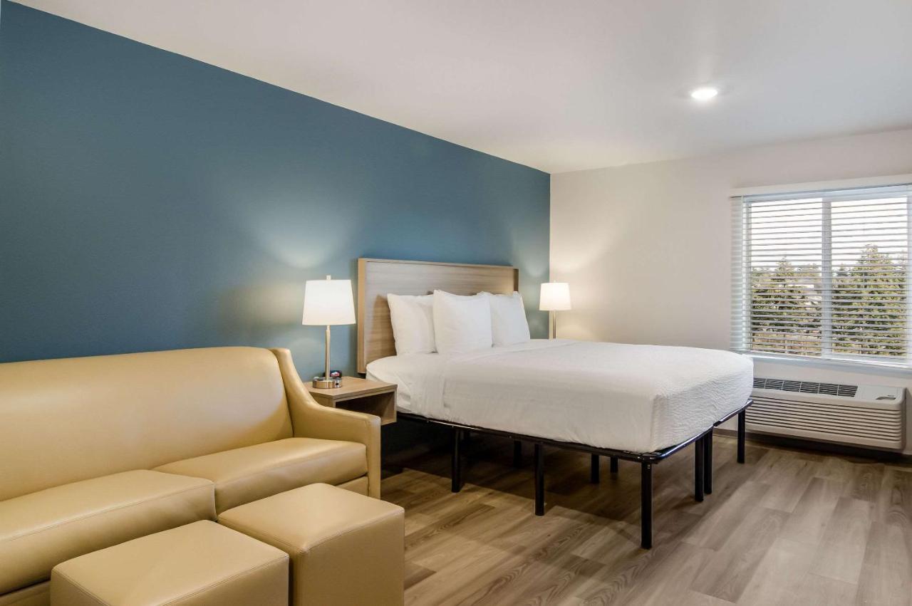 King Room with tub - Accessible/Non-Smoking at WoodSpring Suites Tacoma - Lakewood