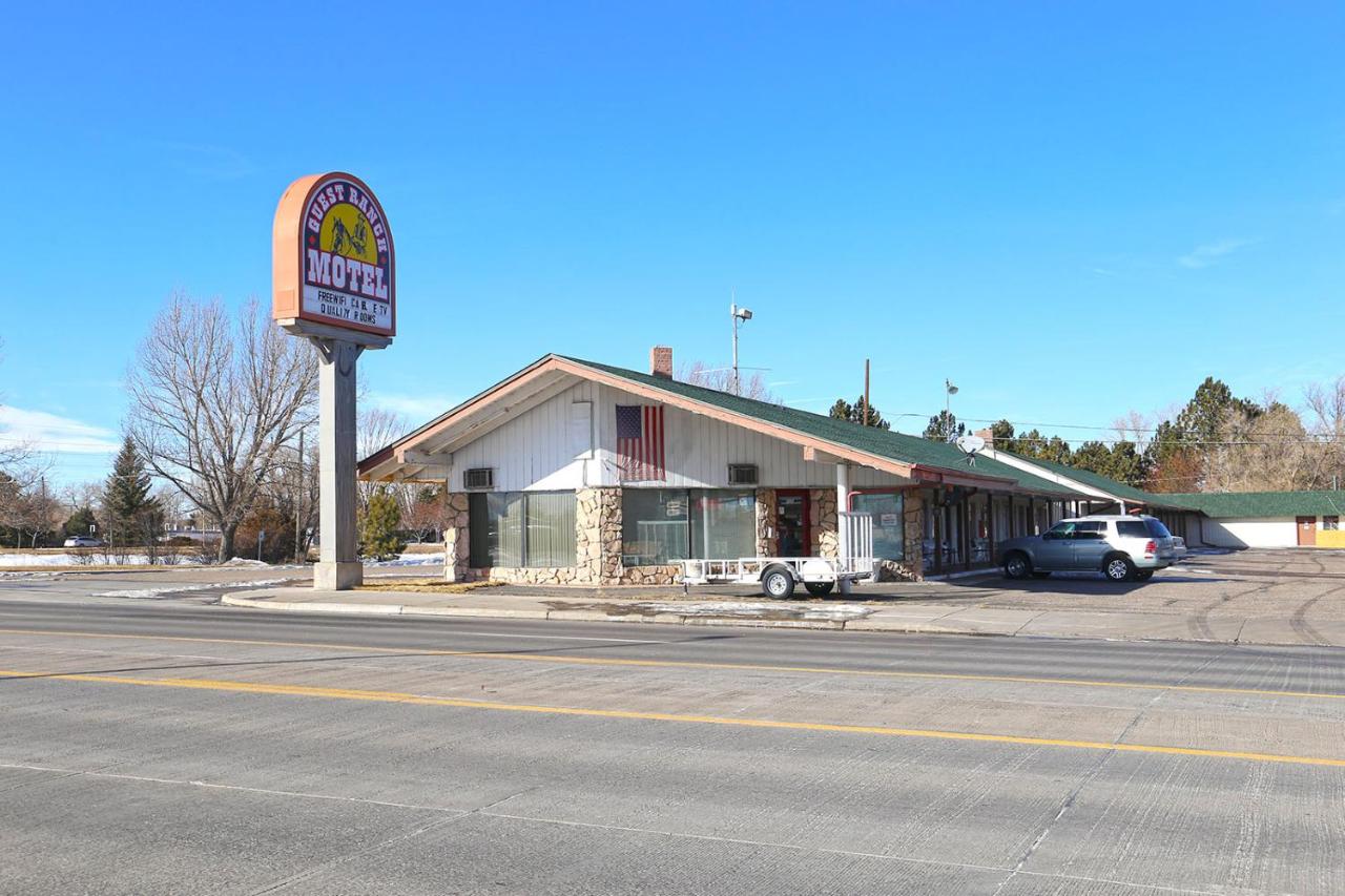 | Guest Ranch Motel
