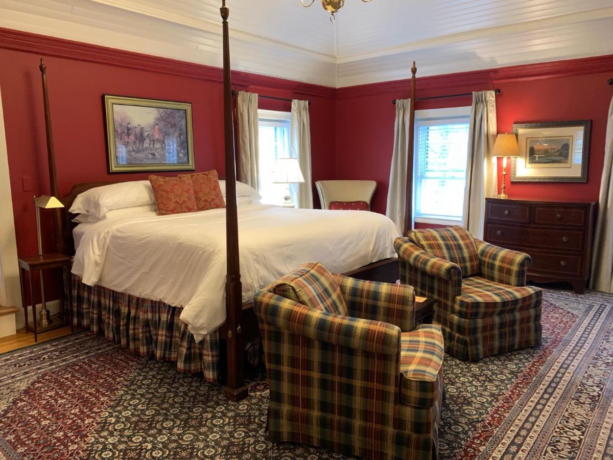 | The INN at Ormsby Hill