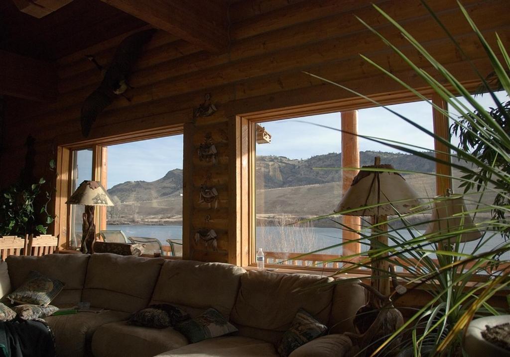 | River's Bend Lodge