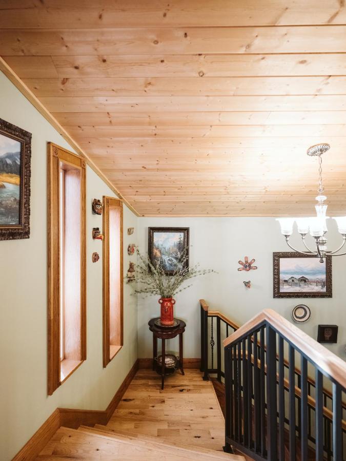  | Maria's Creekside B&B