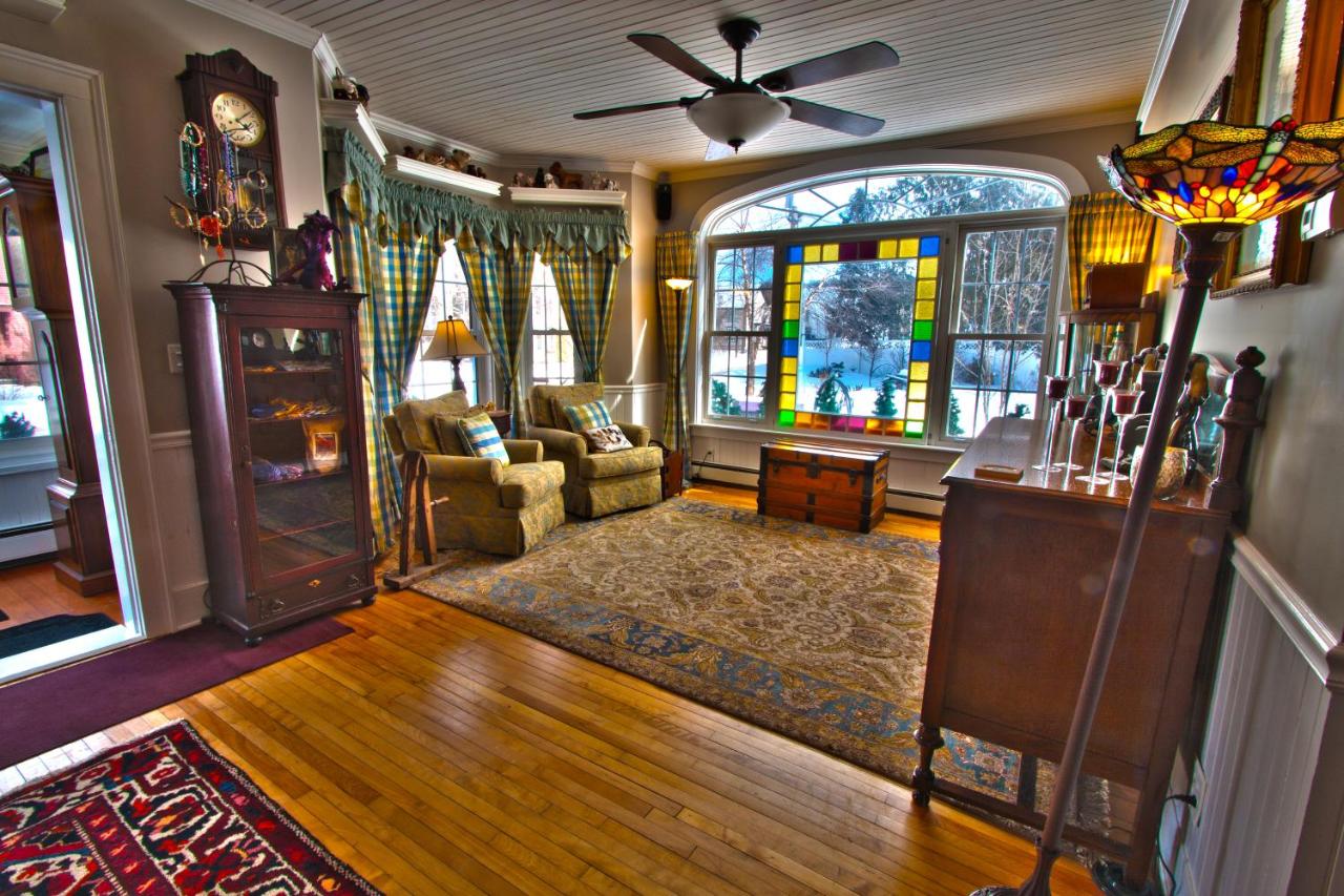 | Phineas Swann Inn & Spa