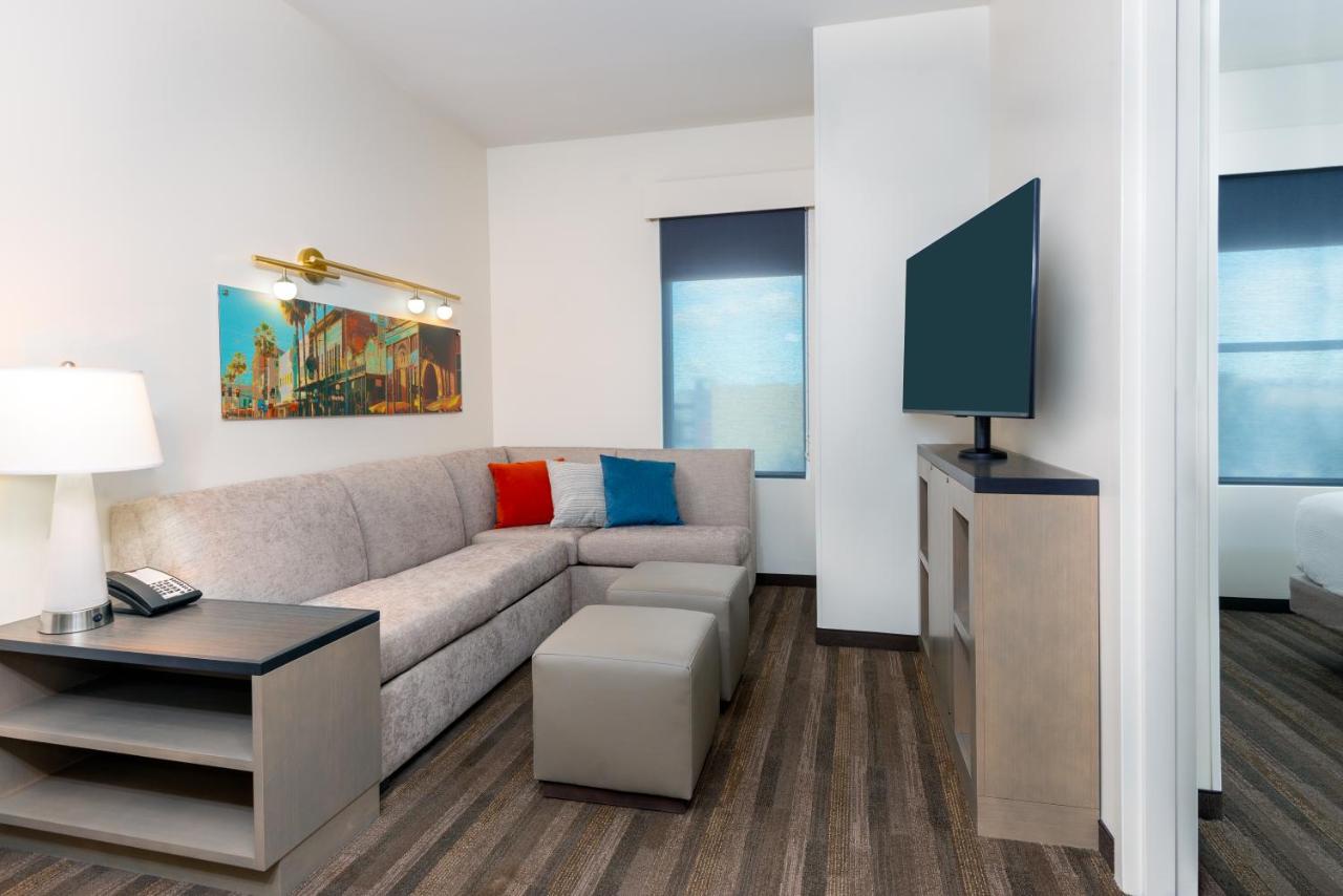 King Suite at Hyatt House Tampa Airport Westshore