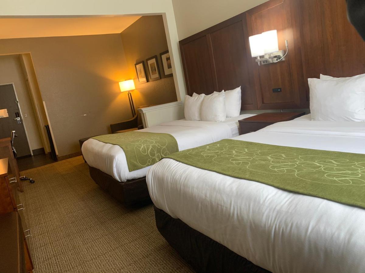 Queen Suite with Two Queen Beds - Non-Smoking at Comfort Suites Peoria I-74