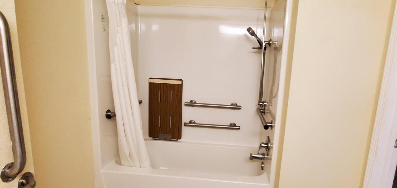 | Home Inn & Suites