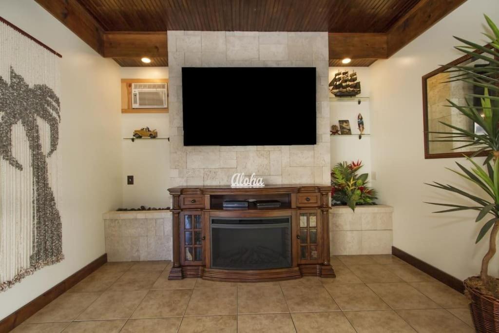 | Royal Waikiki Penthouses