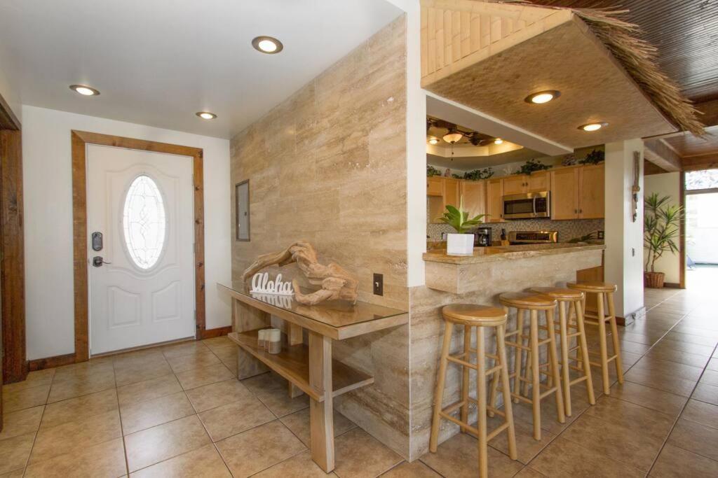 | Royal Waikiki Penthouses
