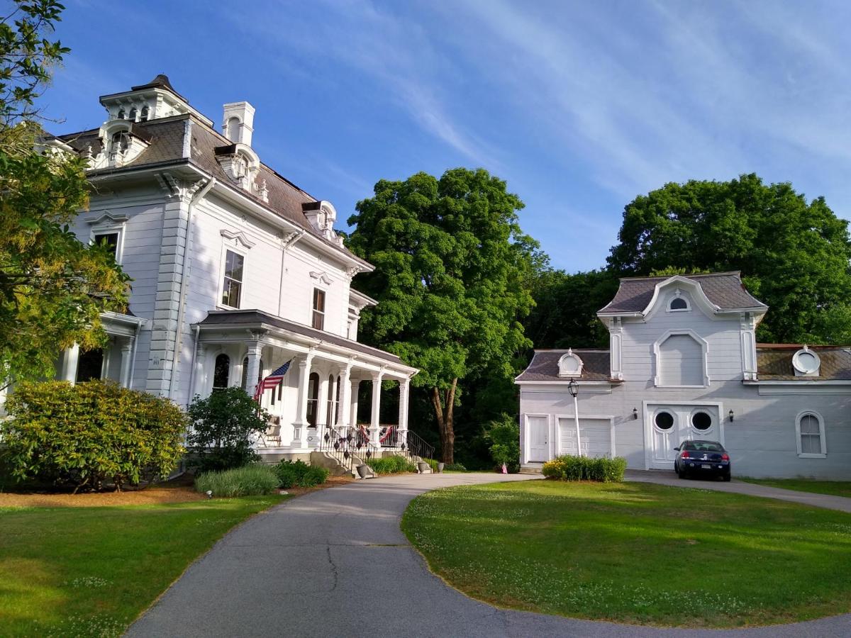 | Proctor Mansion Inn