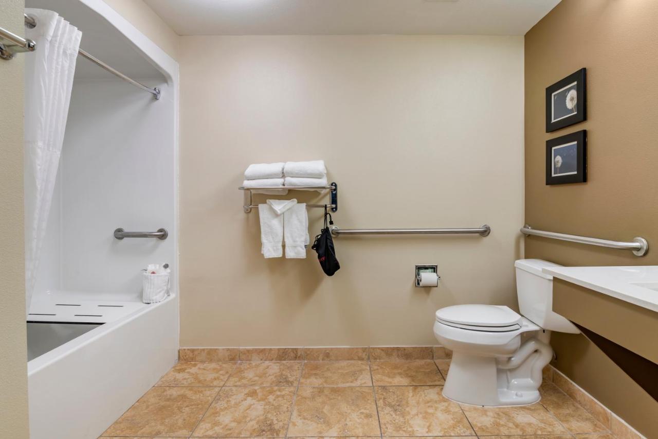 Queen Room with Two Queen Beds - Disability Access/Non-Smoking at Comfort Inn & Suites Tifton