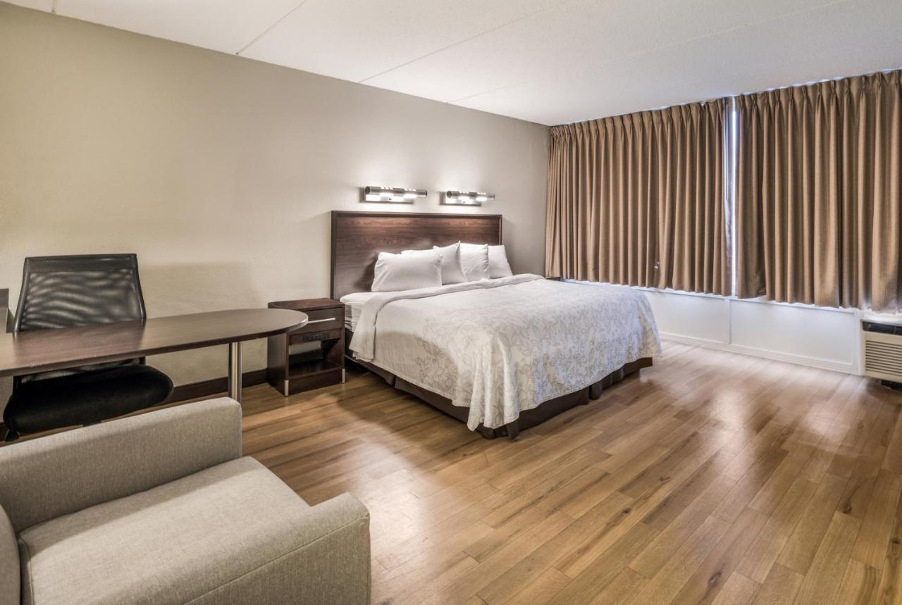 Spacious Superior King Room Smoke Free at Red Roof Inn PLUS+ Boston - Woburn/ Burlington