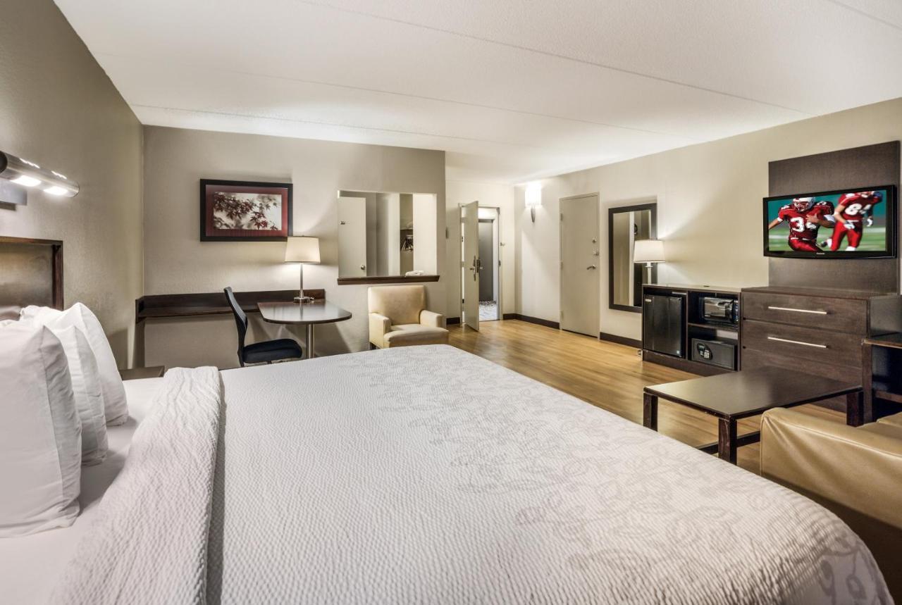 Suite King Room Disability Access Smoke Free at Red Roof Inn PLUS+ Boston - Woburn/ Burlington