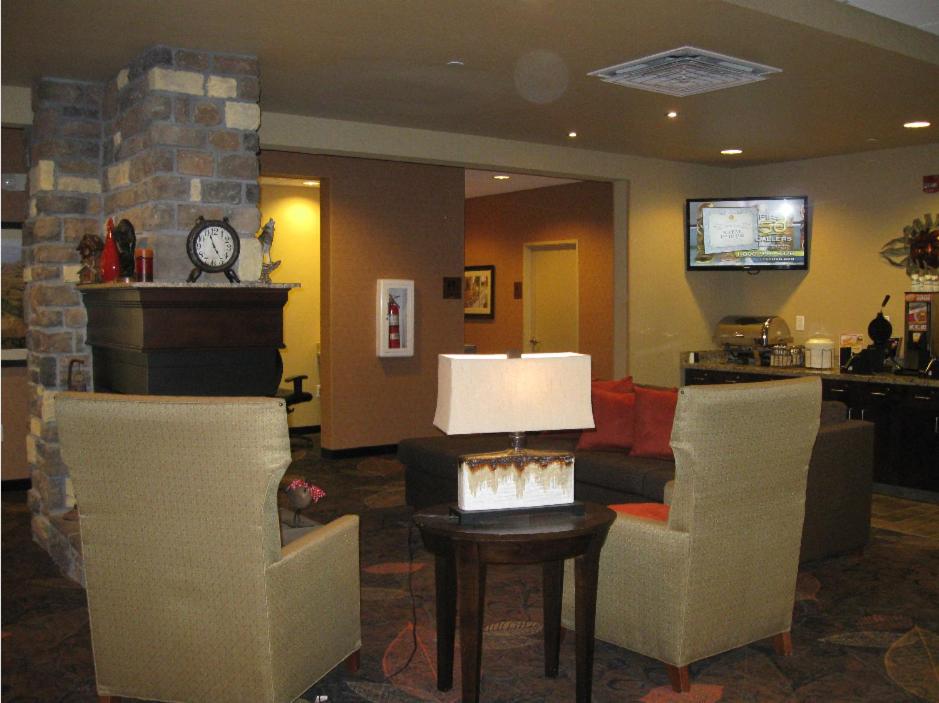 | Little Missouri Inn & Suites Watford City