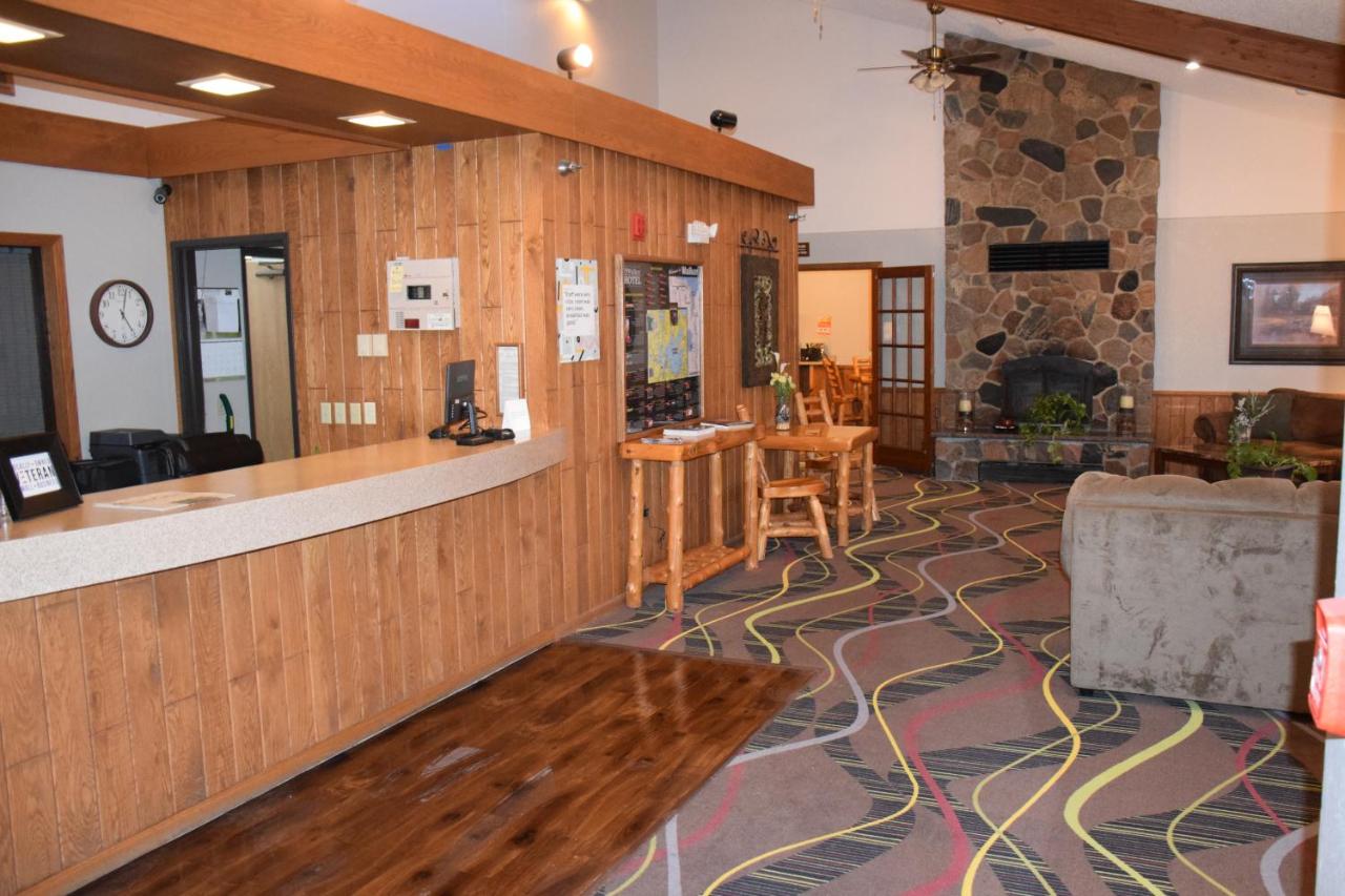 | Walker Hotel
