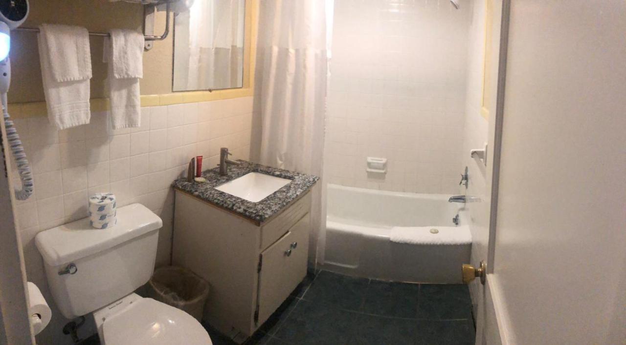 | Aderi Hotel Near Bucknell University